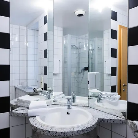 Ξενοδοχείο C-you 3*