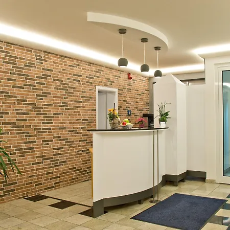 C-you Ξενοδοχείο