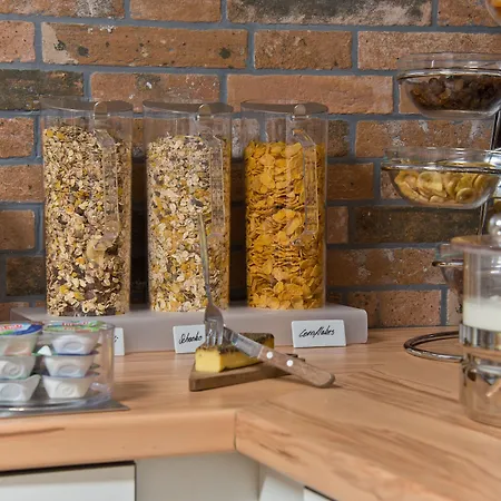 C-you 3* 开姆尼茨