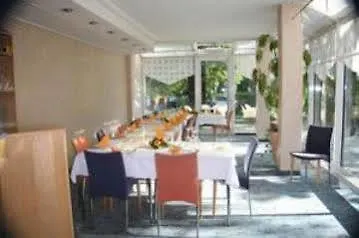 C-you Ξενοδοχείο