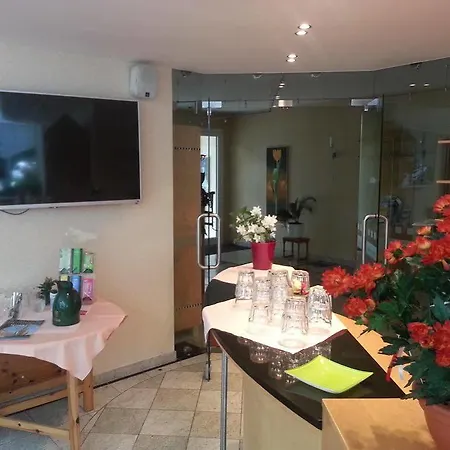 C-you Κέμνιτς